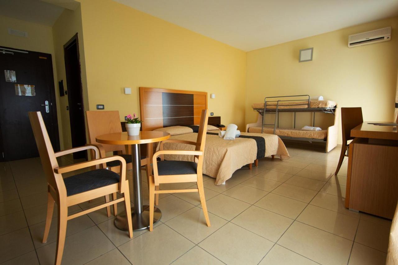 Hotel Ticho's Greenblu Castellaneta Marina