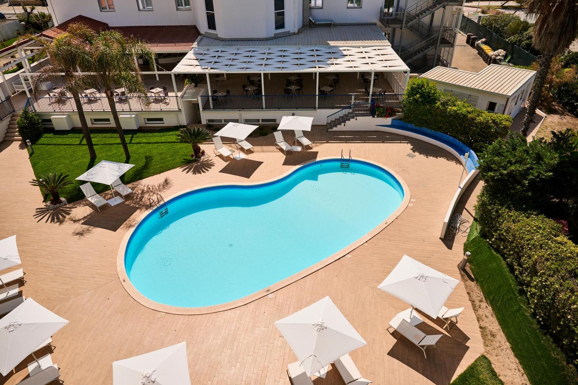 Ticho's Greenblu 4*